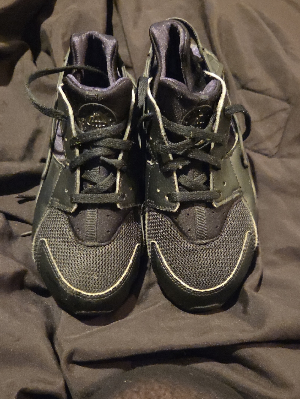 Nike Kids Black and Dark Gray Athletic Sneakers